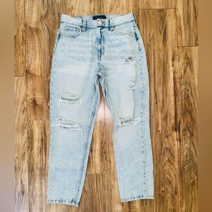 High rise baggy jeans